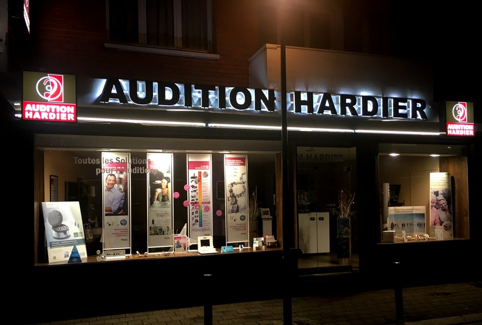 Magasin, Audition Hardier, Valenciennes, enseigne lumineuse