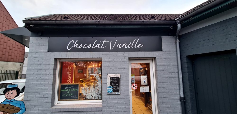 Boulangerie Chocolat Vanille, Arras, enseigne