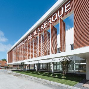 Grand format, grande hauteur, enseigne Centre Hospitalier de Dunkerque