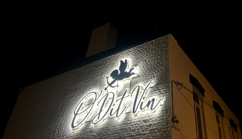 Restaurant, O'Dt Vin, Templeuve en Pévèle, enseigne lumineuse
