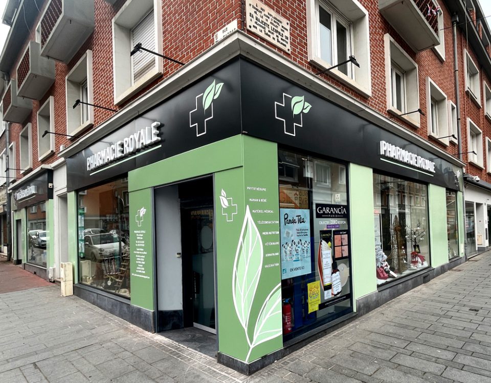 Pharmacie Royale, Calais, habillage de façade